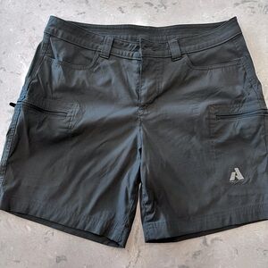 Eddie Bauer Guide Pro shorts - grey